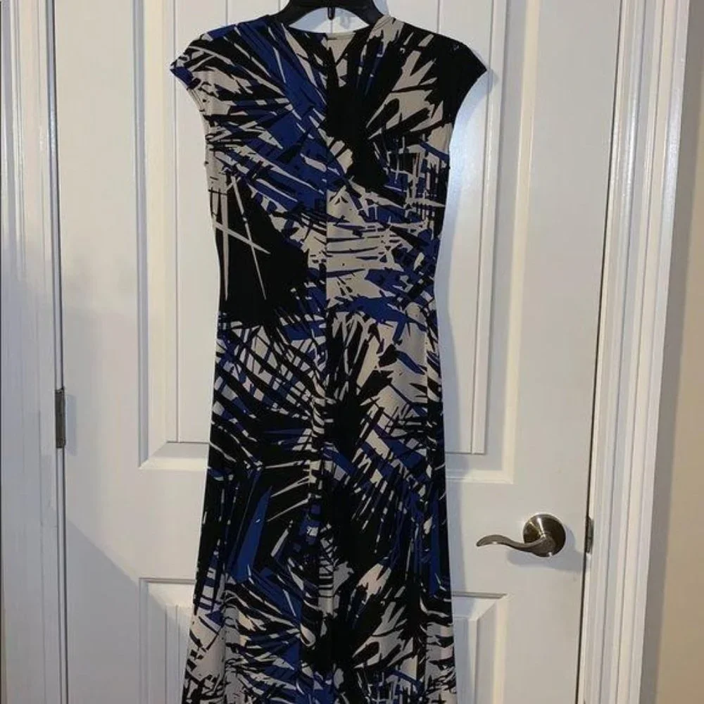 Evan Picone Black White Blue Ring Front Dress - Picture 4 of 8
